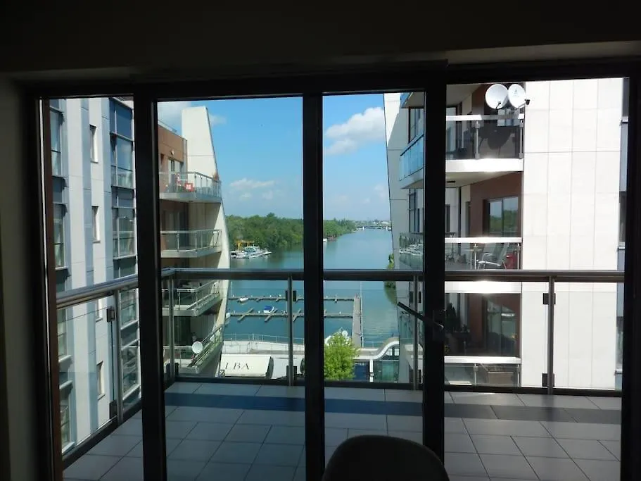 Appartamento Imádnivaló medencés hotellakás szaunával. Budapest